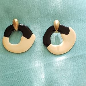 Vintage Black & Cream Colored Clip-On Earrings